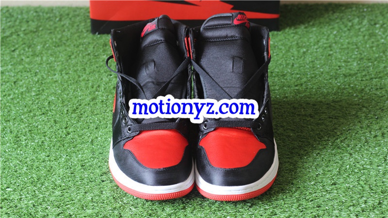 Authentic Air Jordan 1 Retro Satin Banned